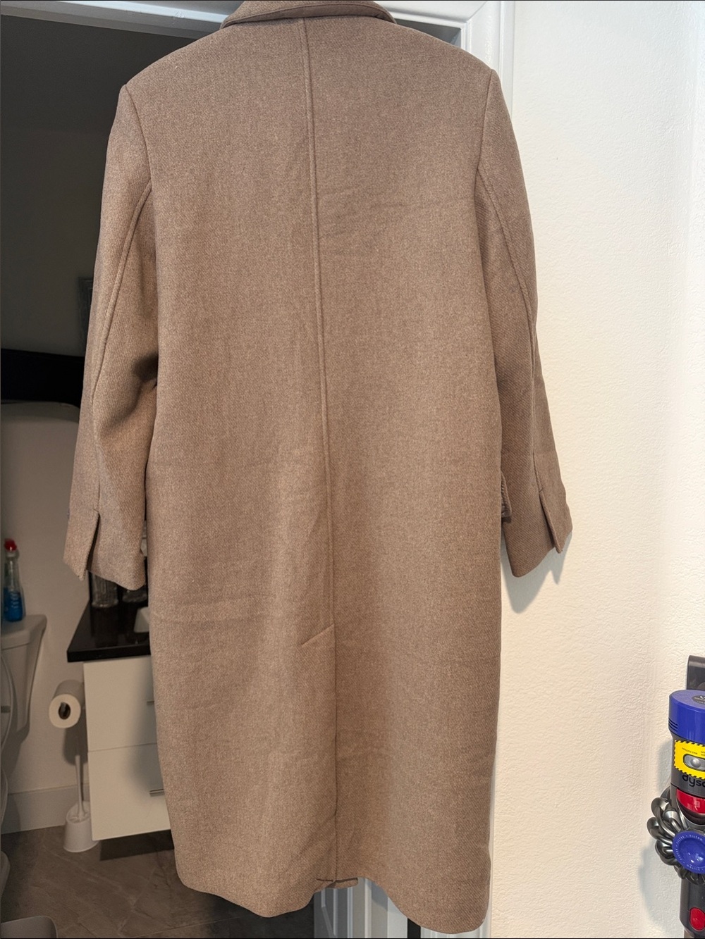 Abercrombie & Fitch Double-Breasted Wool Blend Coat in Taupe - Picture 4 of 4